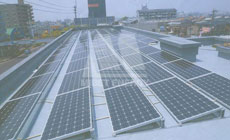2013 8月 日本福岡県 陸屋根架台 1.8MW太陽エネルギー プロジェクト