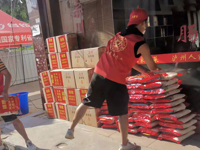 マイベトは厦門の防疫最前線に救援物資を寄付しました